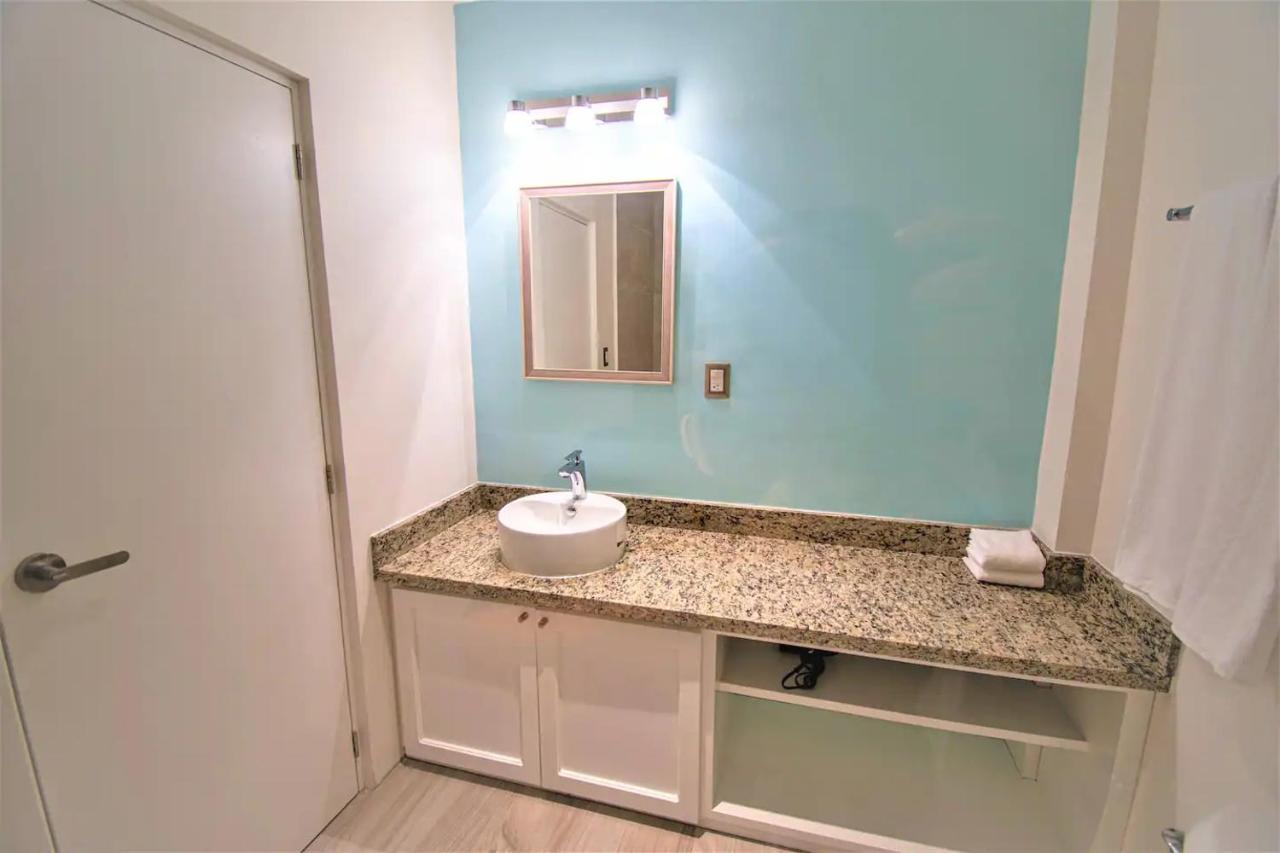 Bartolome Oceanfront Suites Isla Mujeres Exterior photo